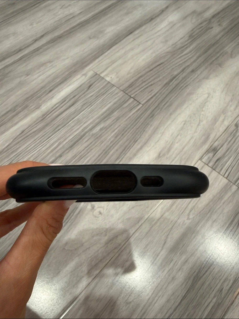 Casetify WaveGrip Protective Phone Case - Black iPhone 16 Pro